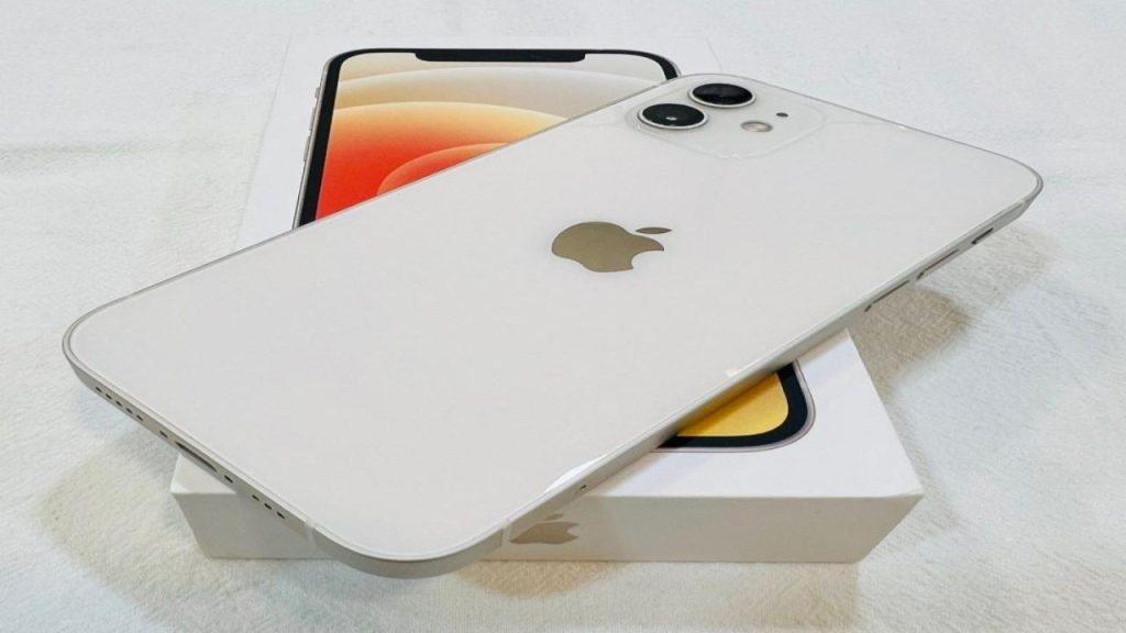 Apple Best 5G Smartphone: 2815 mAh बैटरी क्षमता और 64GB ROM के साथ मिल रहा है ये Amazing 5G फोन, जल्दी करें