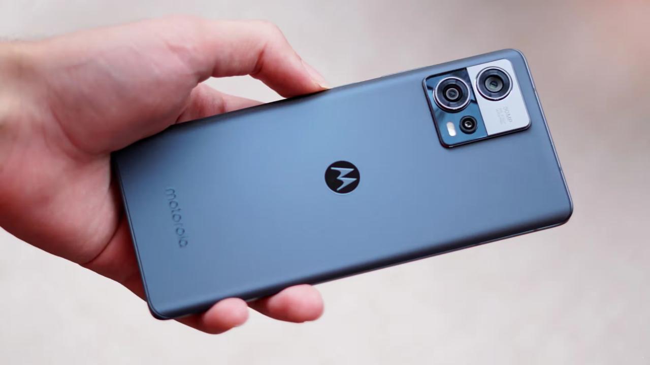 Motorola का यह स्टाइलिश फोन ₹5150 सस्ता! मिलेगा 32MP सेल्फी कैमरा और डॉल्बी साउंड – ऑफर सीमित समय के लिए