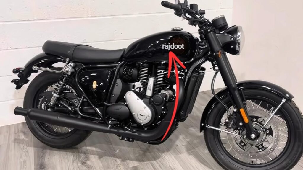 Yamaha Rajdoot 350: भारतीय सड़कों पर पावर, स्टाइल और आज़ादी की पहचान बनी ये आइकॉनिक क्रूजर!