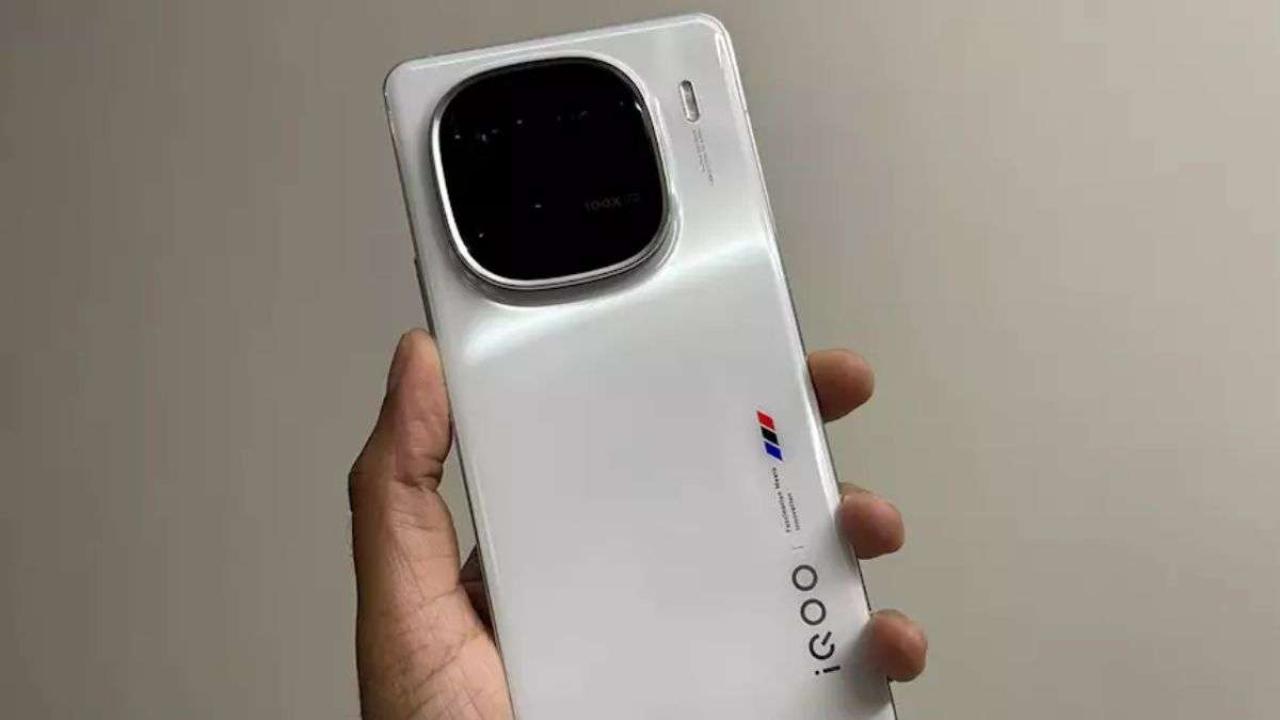 पहली सेल में उड़ा iQOO का तगड़ा फोन – अब ₹2000 सस्ते में खरीदें, मौका हाथ से न जाने दें!