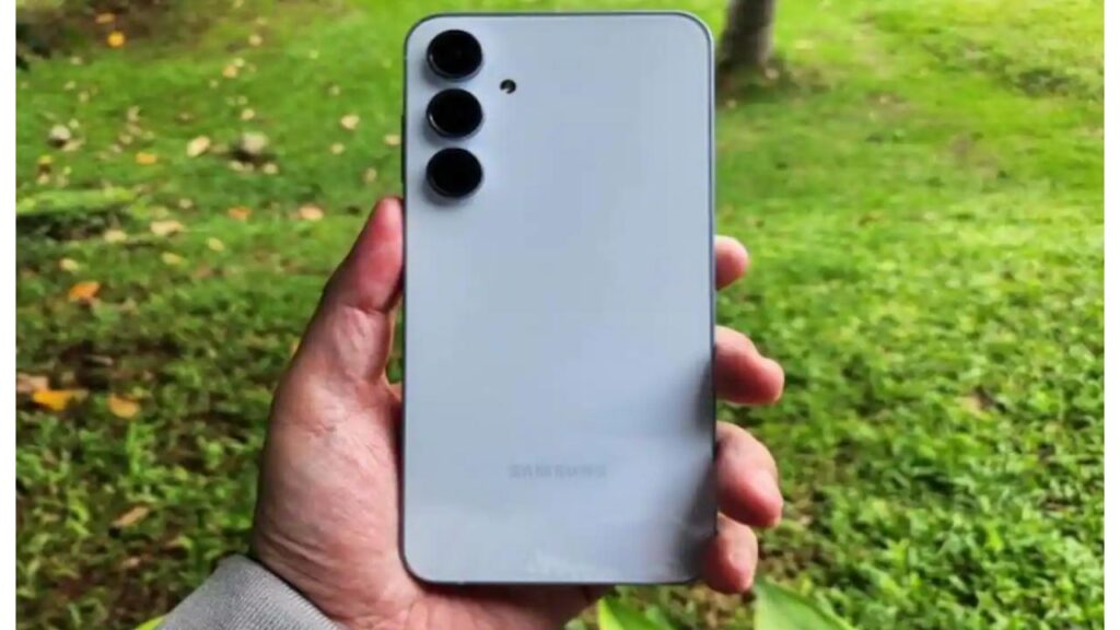 Samsung 5G Phone Deal: सैमसंग की वेबसाइट पर तगड़ी छूट, 2000 रुपये सस्ता हुआ 50MP कैमरा फोन